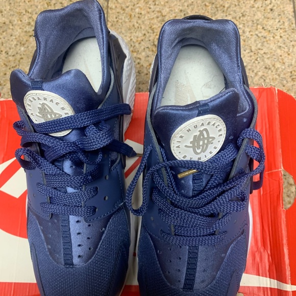 Used Men Nike Air Huarache (Blue Moon) 318429-414 Size 12 (Damage Box) - Picture 4 of 6
